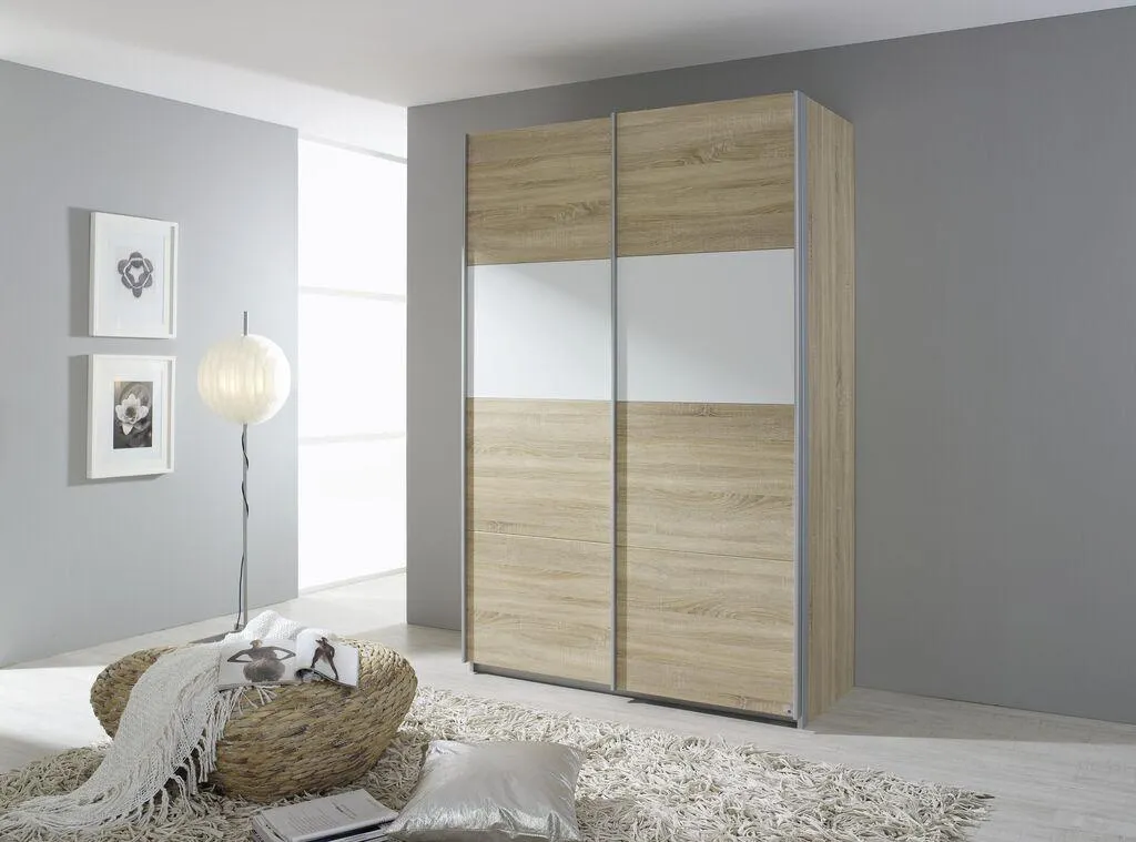 Armadio con ante scorrevoli