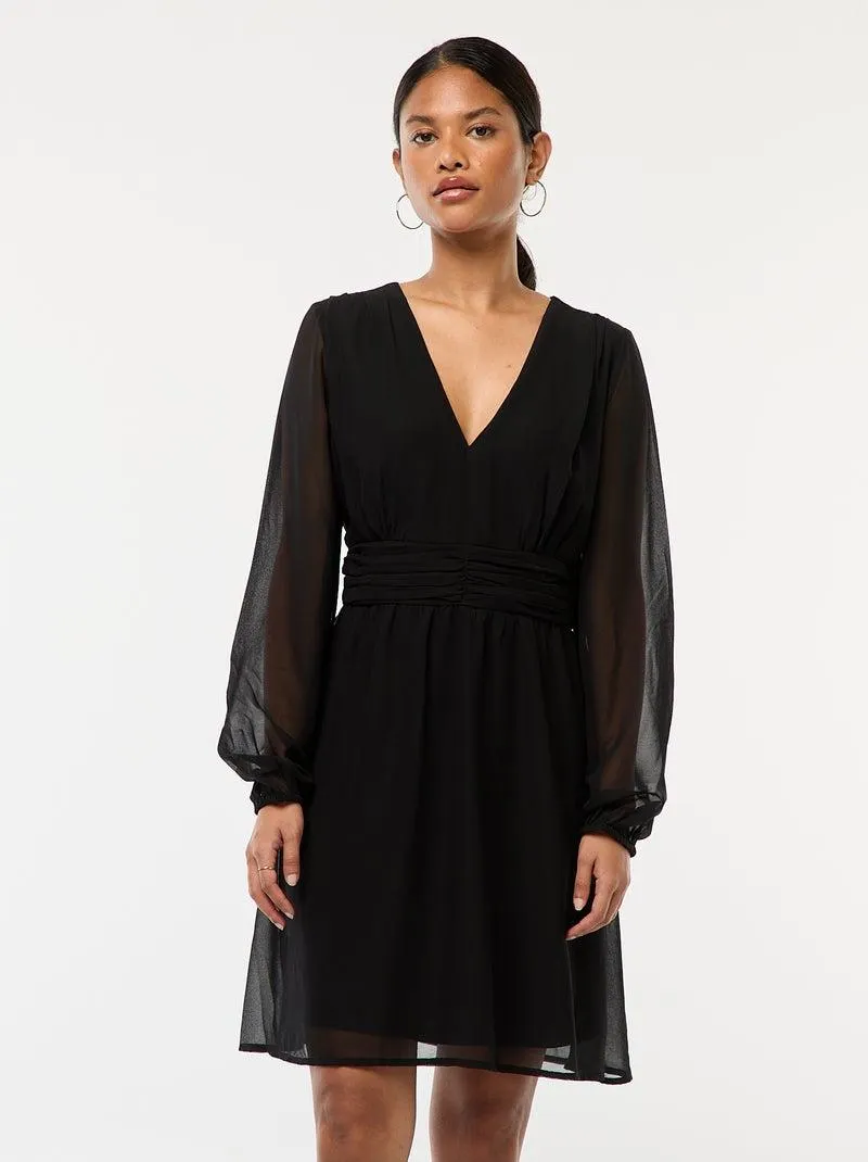 Vestito sciancrato in tessuto effetto crêpe - nero
