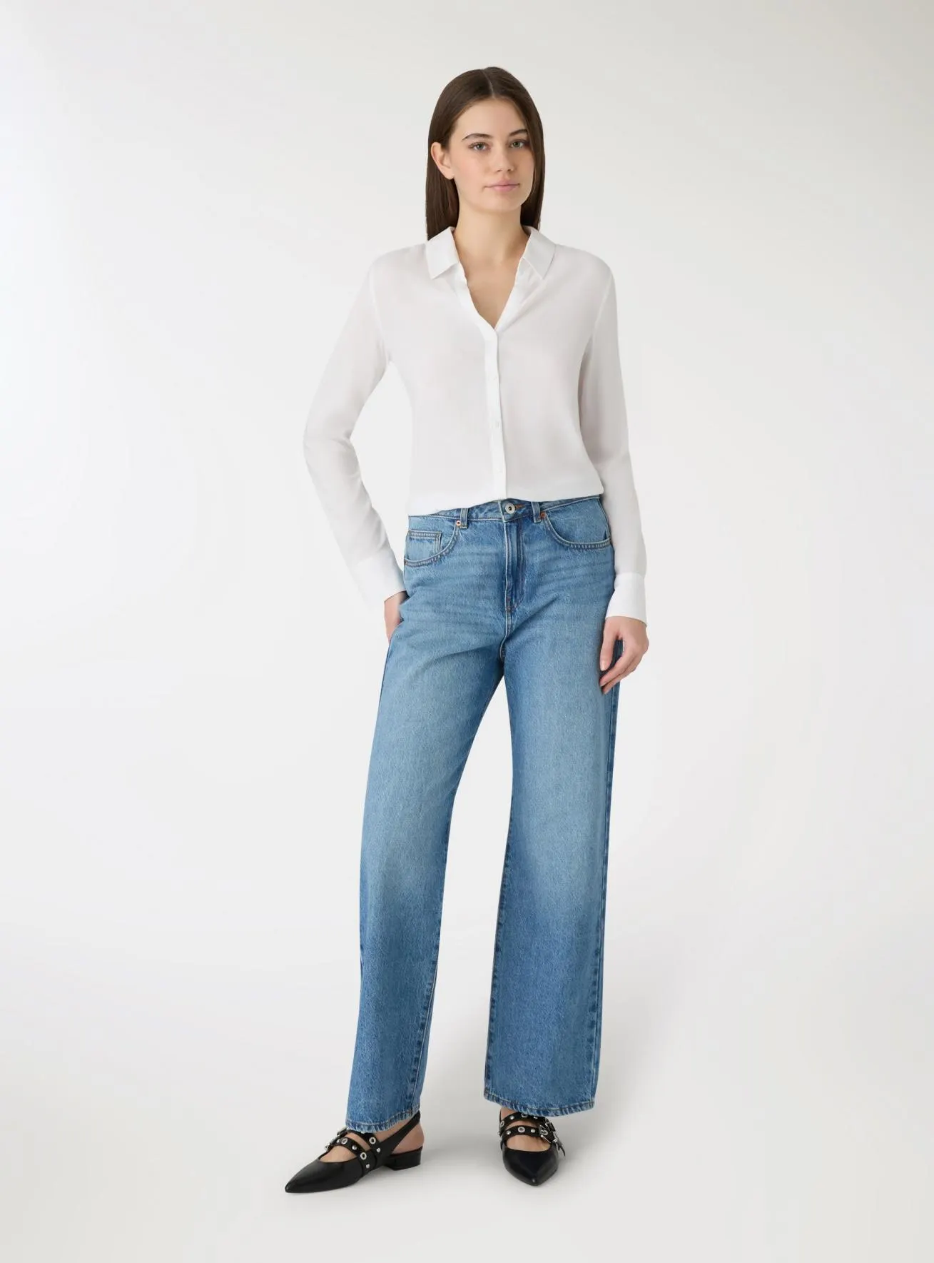 Camicia a tinta unita con colletto aperto Bianco ottico