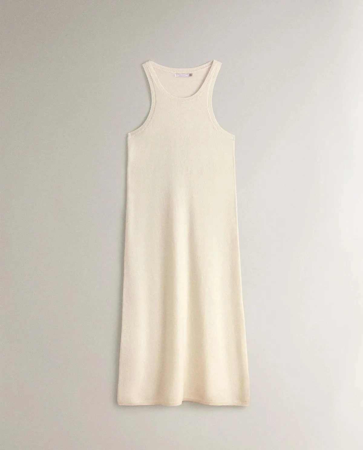 VESTITO IN CASHMERE SENZA MANICHE