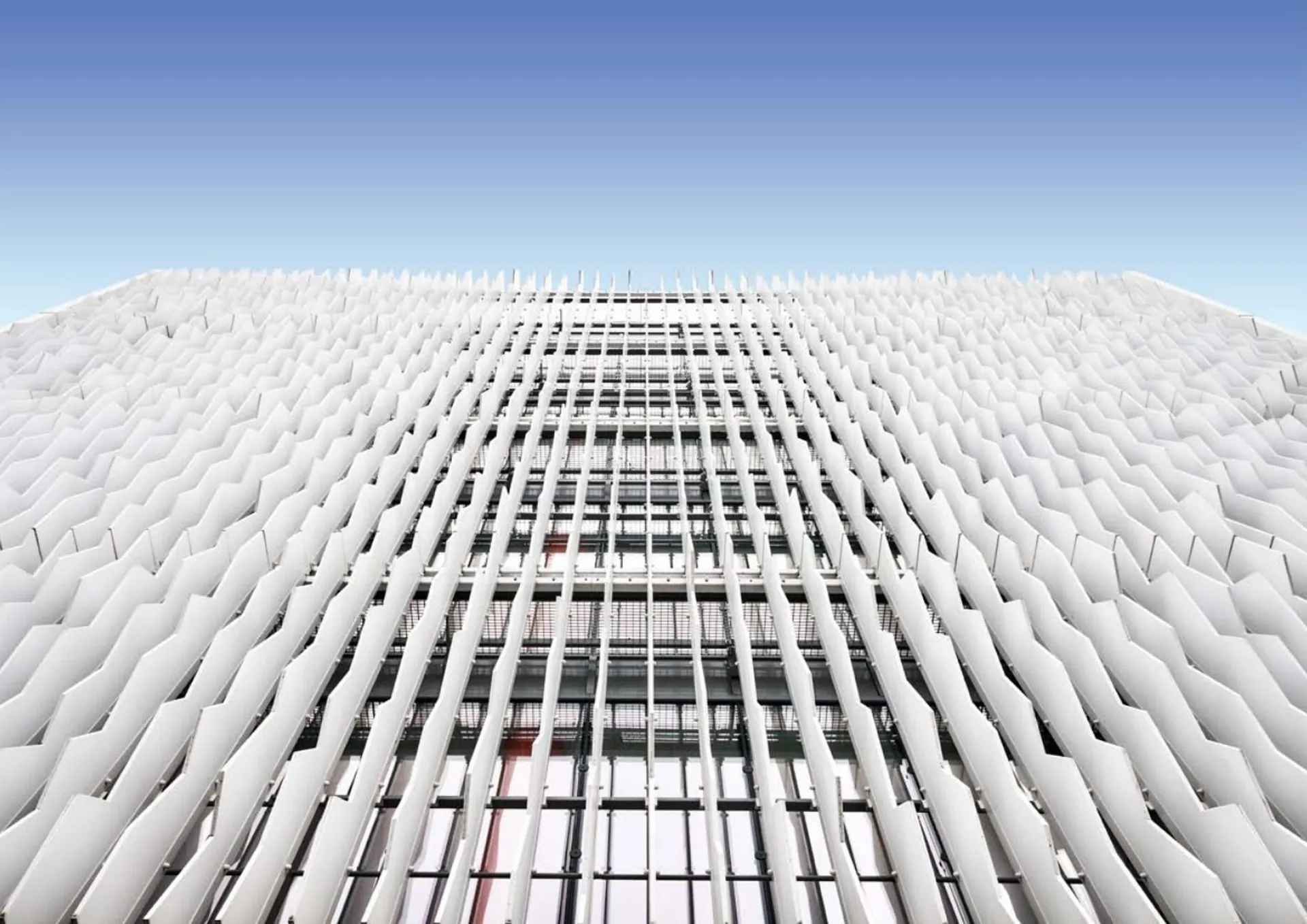 Volantino Porcelanosa da 9 aprile a 28 dicembre di 2024 - Pagina del volantino 44