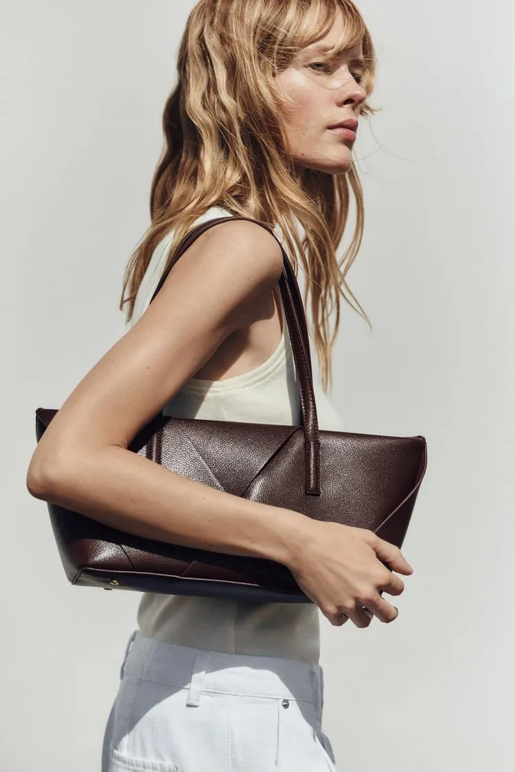 BORSA ALLUNGATA INTRECCIATA