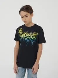 T-shirt con scritta in stile graffiti Nero