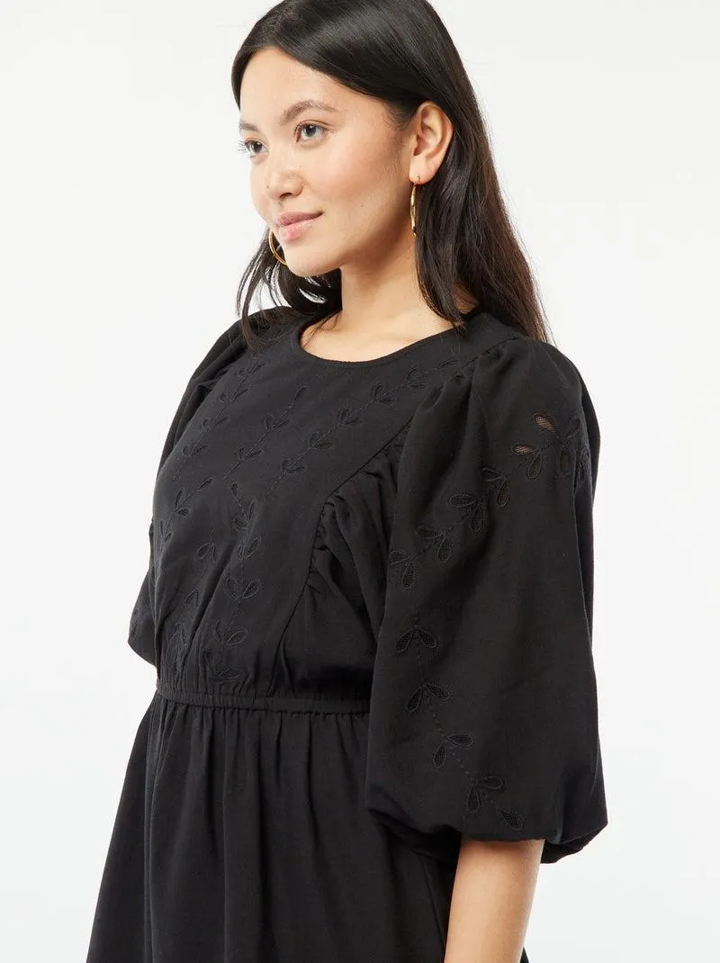 Vestito corto con maniche a sbuffo - nero