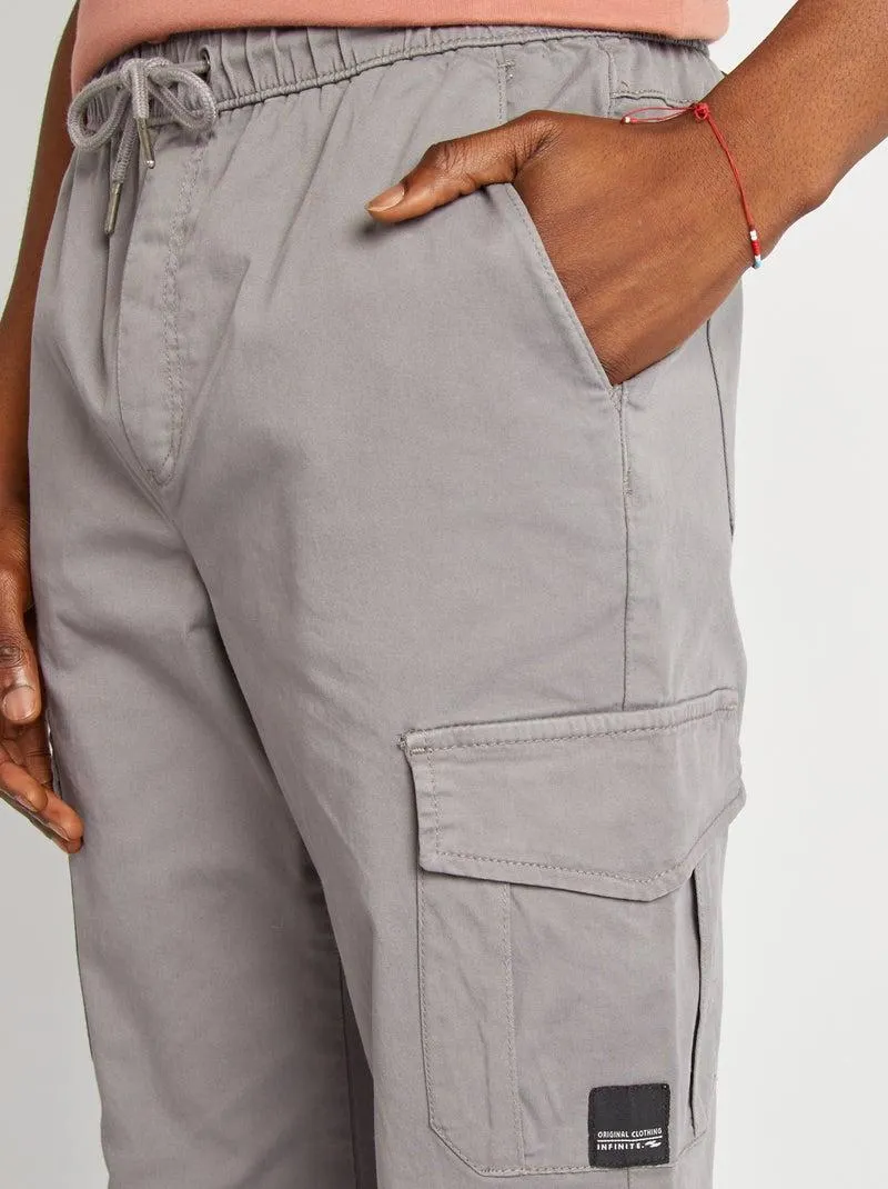 Jogpant con tasche con patta - GRIGIO