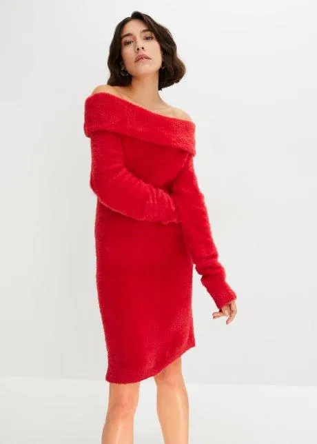 Abito in maglia con spalle scoperte