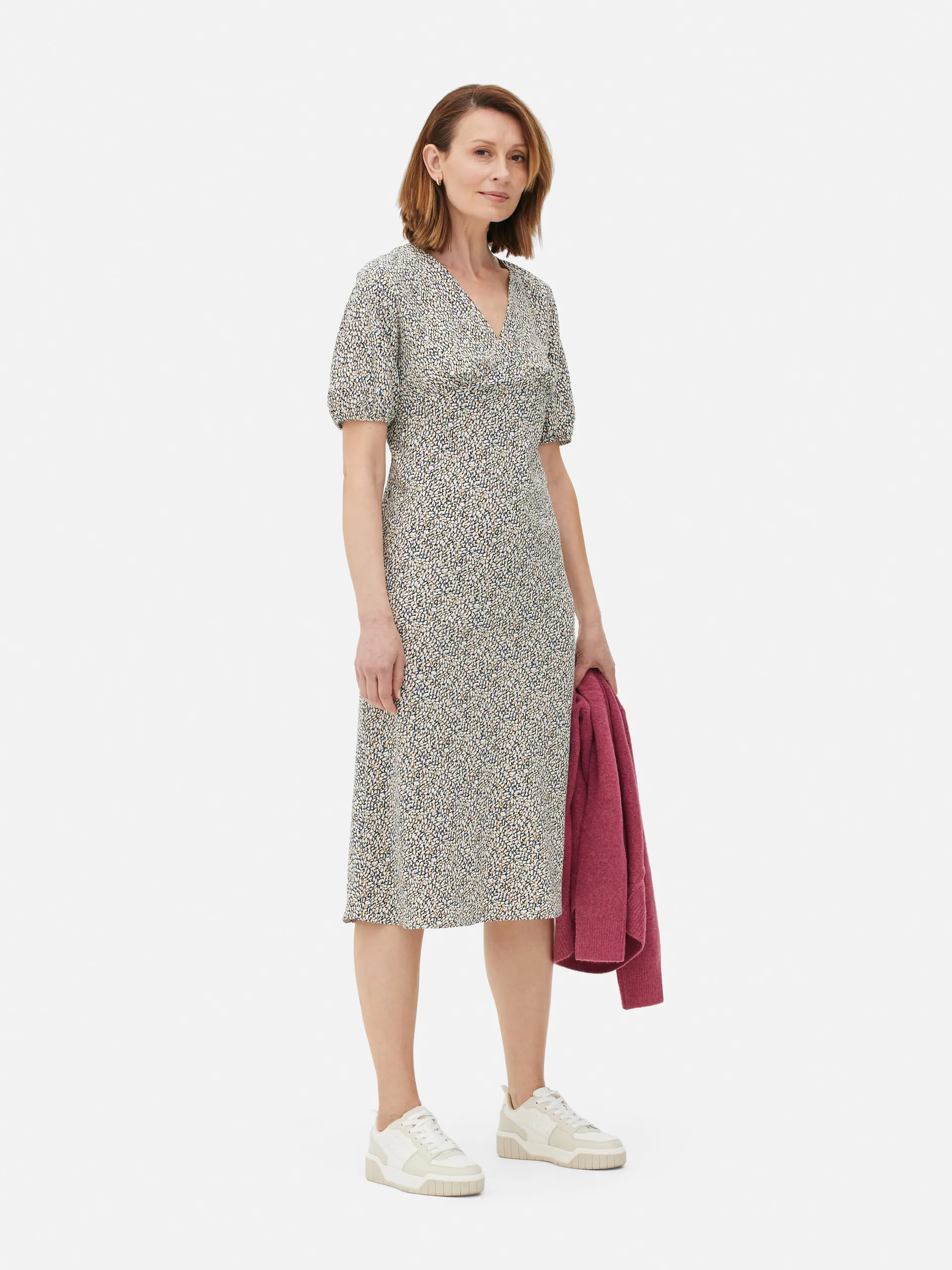 Vestito midi con scollo a V