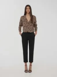 Camicia crop in viscosa animalier Var nero