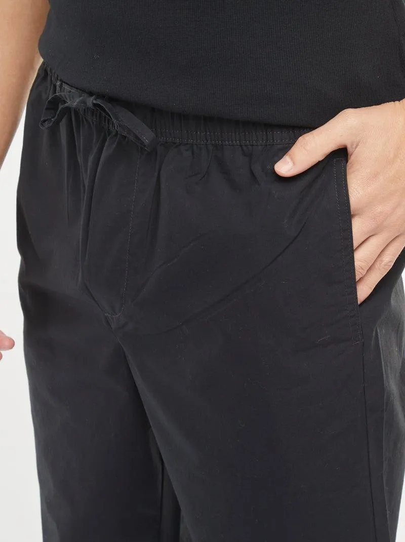 Pantaloni dritti con cintura elasticizzata - nero