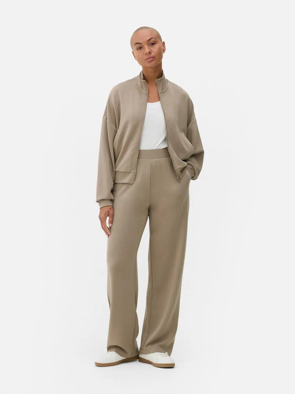 Pantaloni da tuta elasticizzati a gamba dritta