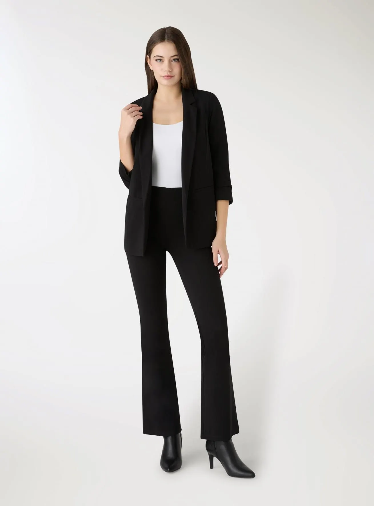 Pantaloni a zampa tinta unita Nero