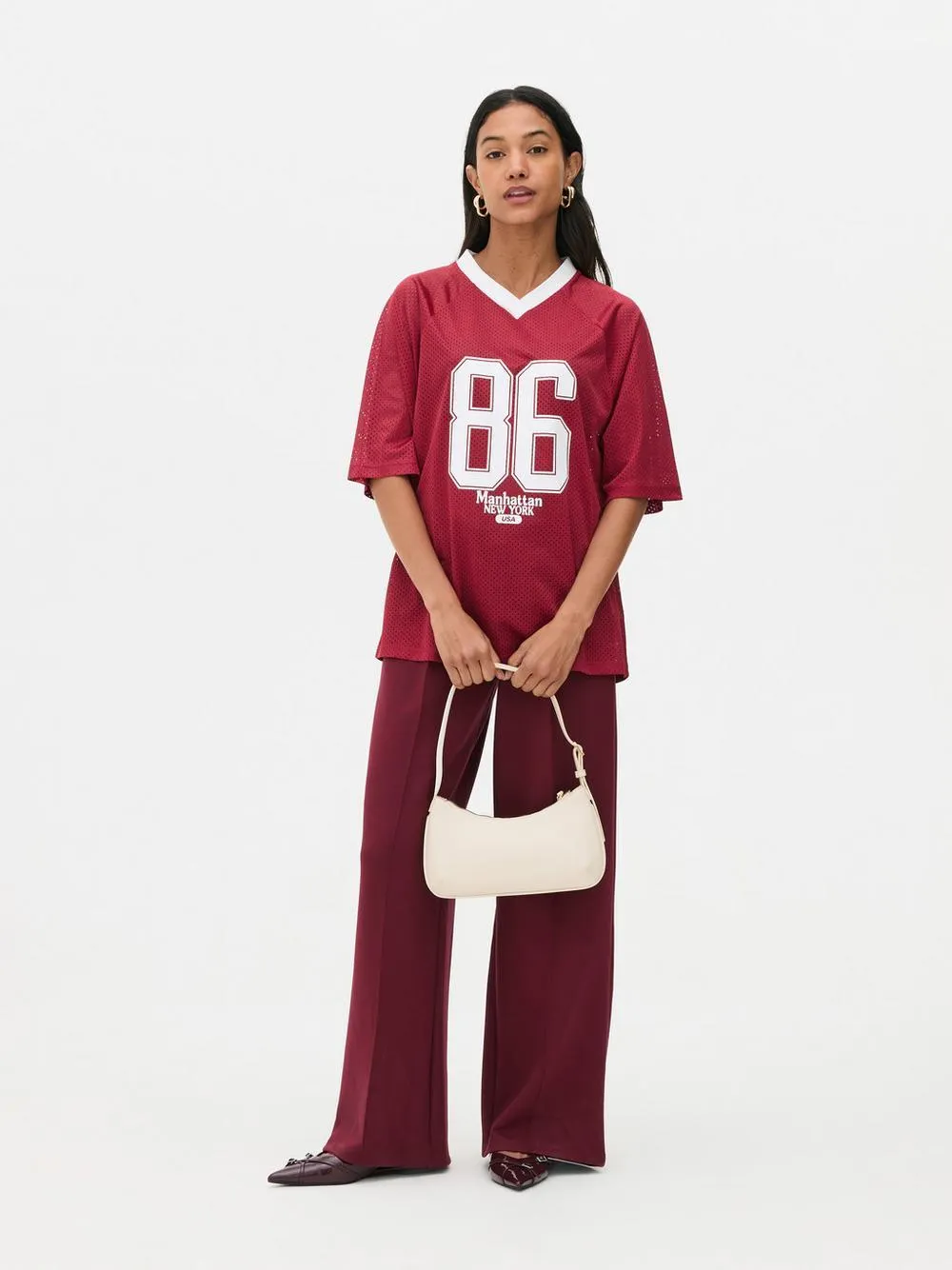 Maglietta oversize a maniche corte stile college