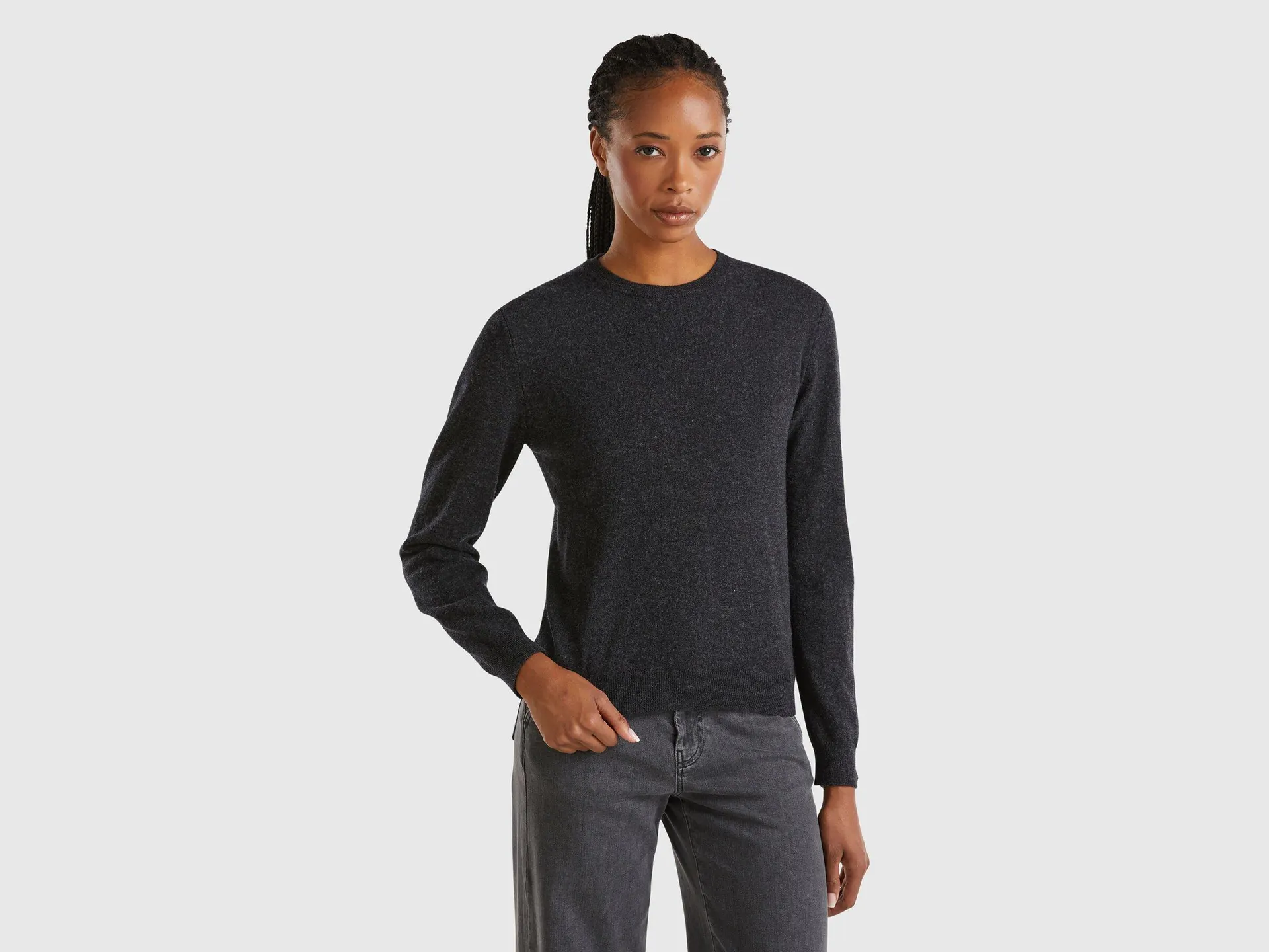 Maglia girocollo grigio scuro in lana Merino