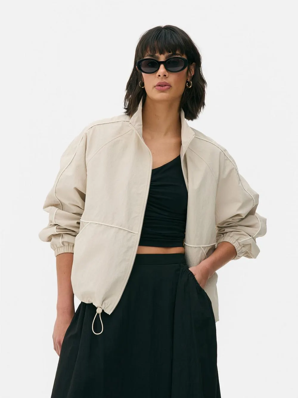 Giacca a vento con profili