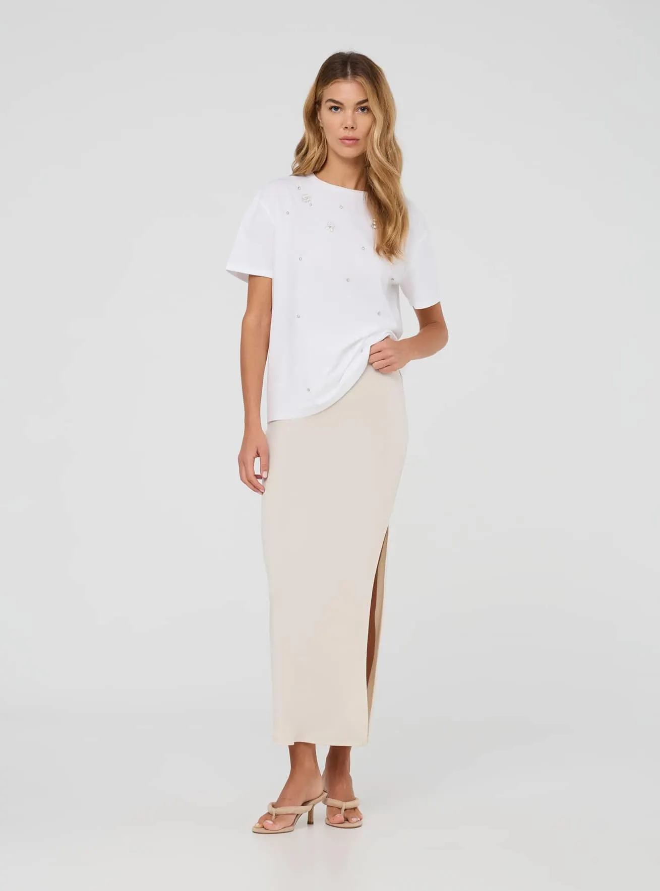 T-shirt con strass e fiori applicati Bianco ottico