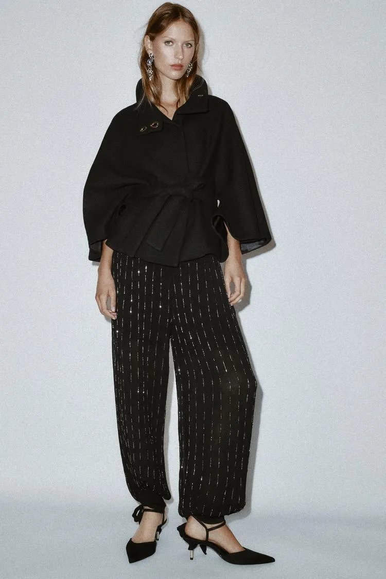 CAPPOTTO CORTO A MANTELLA CINTURA MISTO LANA