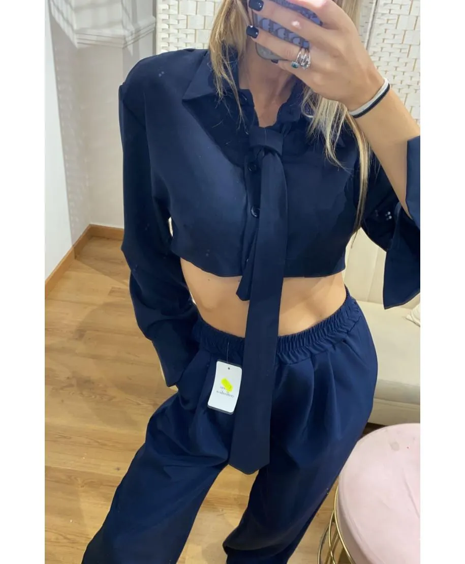 Camicia dettaglio cravatta