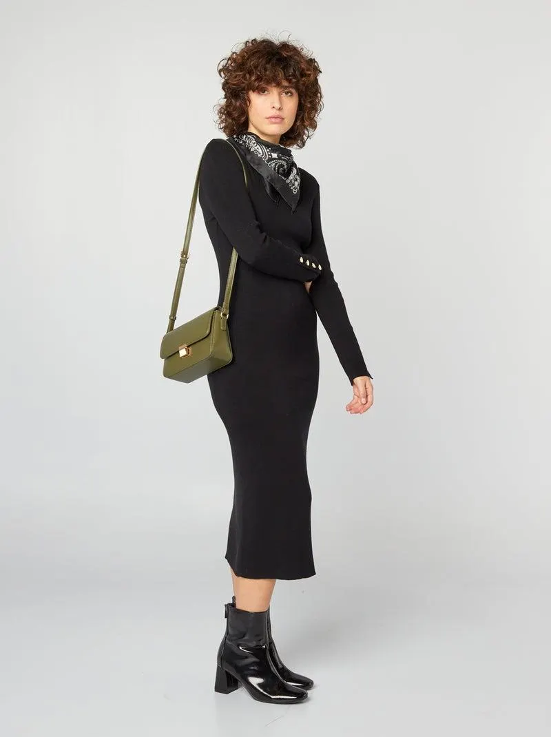 Maxi pull midi con bottoni dorati fantasia sulle maniche - nero