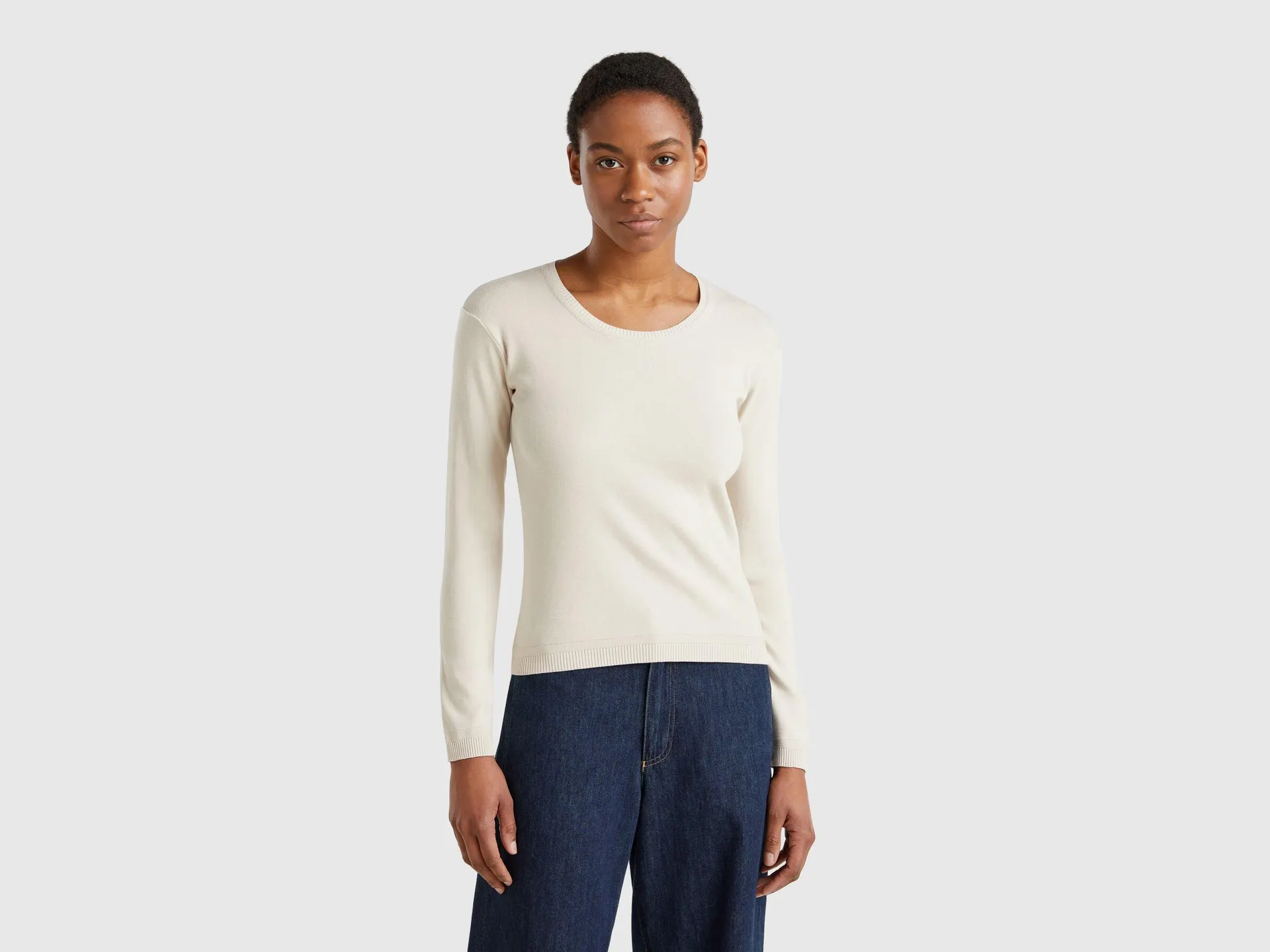 Maglione girocollo beige in puro cotone