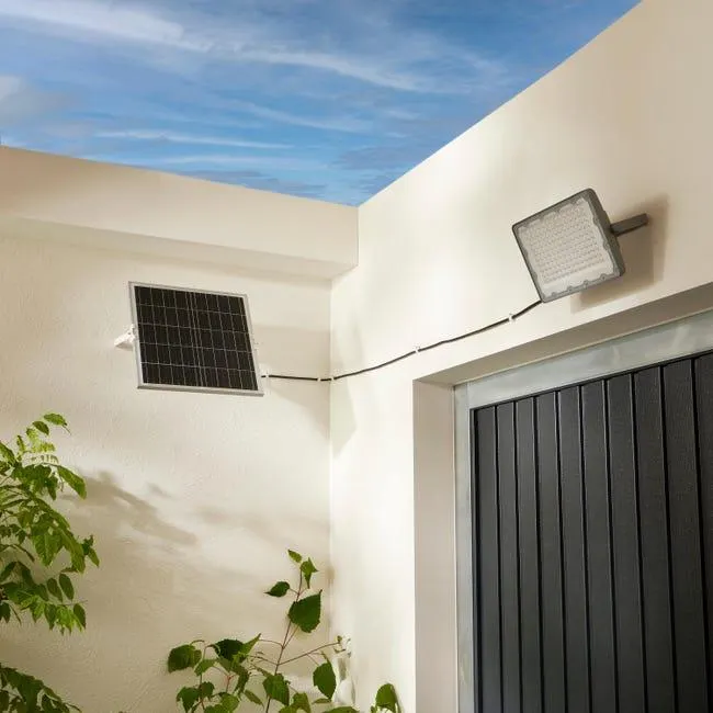 Proiettore solare BEVO 500 grigio IP65 2000 Lumen ad intensità regolabile INSPIRE