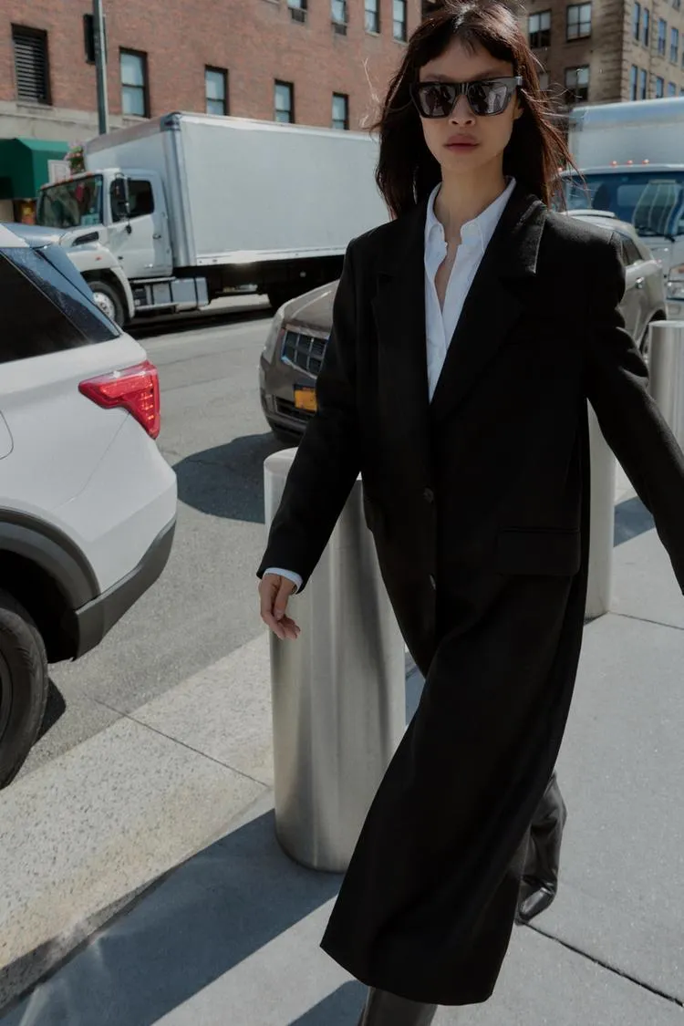 CAPPOTTO LUNGO CON SPALLINE