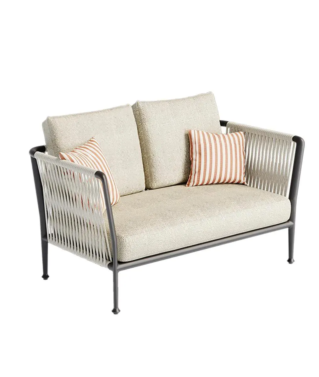 Offerta - Divano Treble grafite completo di cuscini