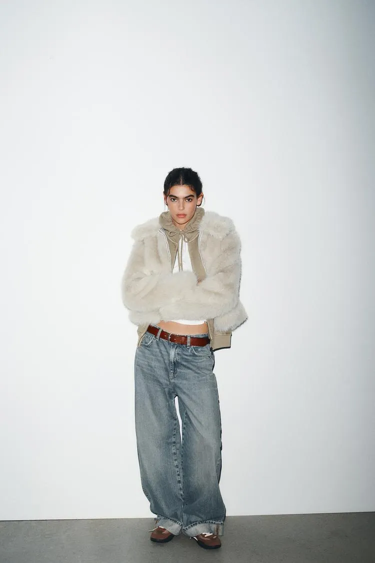 CAPPOTTO CORTO EFFETTO PELLICCIA CERNIERA