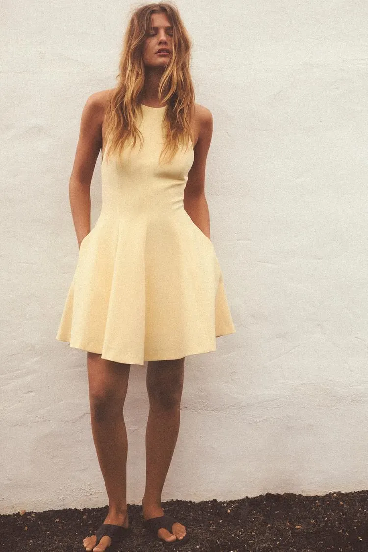 VESTITO CORTO HALTER GODETS