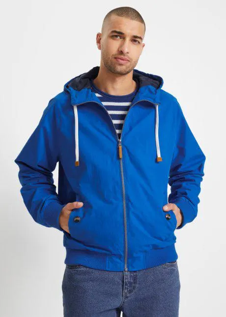 Bomber leggero con taglio comfort