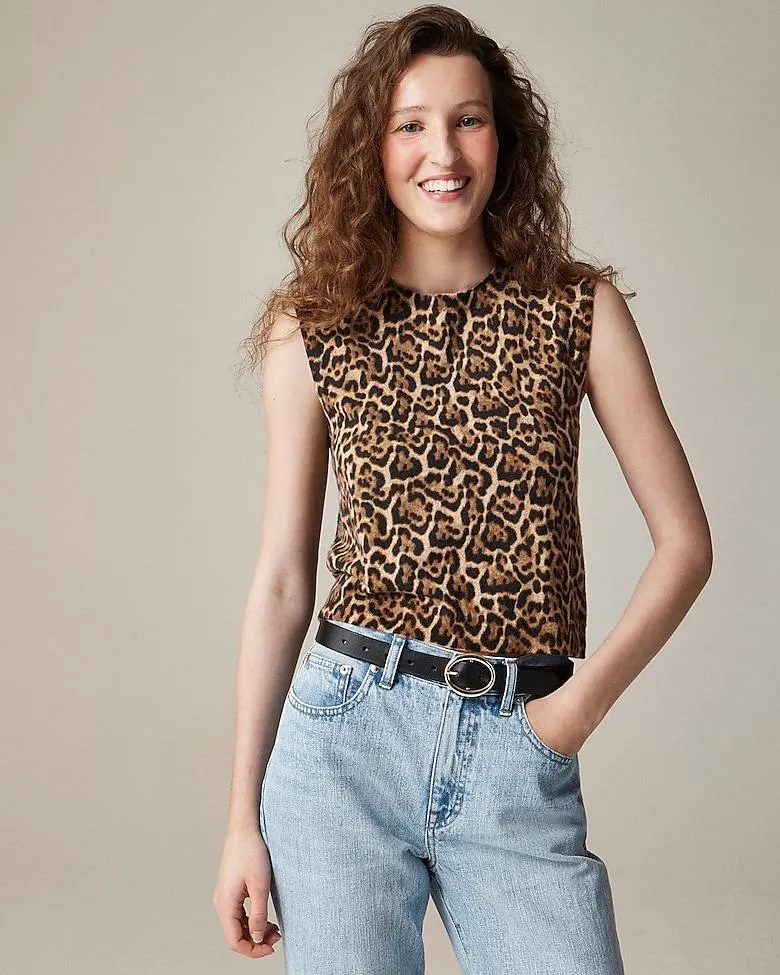 Featherweight cashmere-blend sweater shell in leopard print