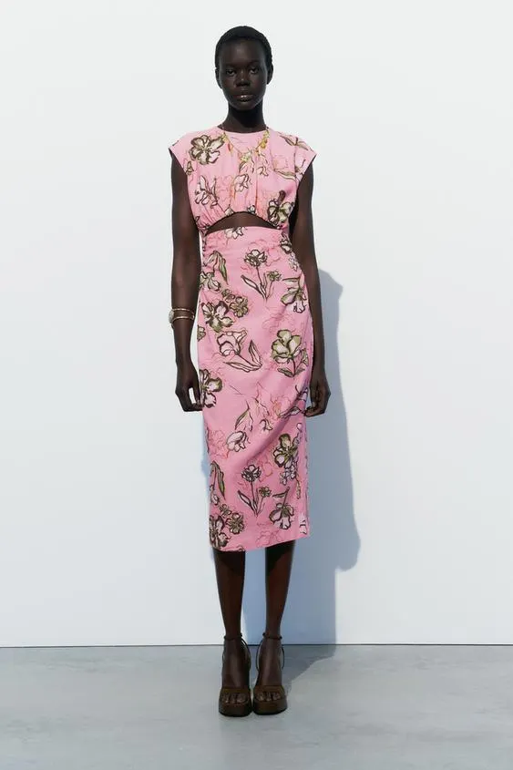 VESTIDO ESTAMPADO CON LINO