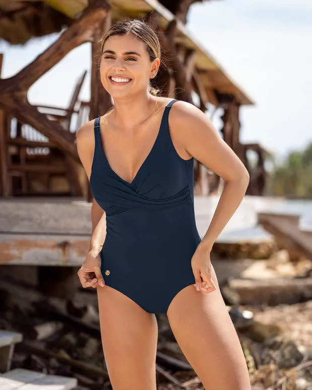 Traje de baño de control suave de abdomen con drapeado en escote