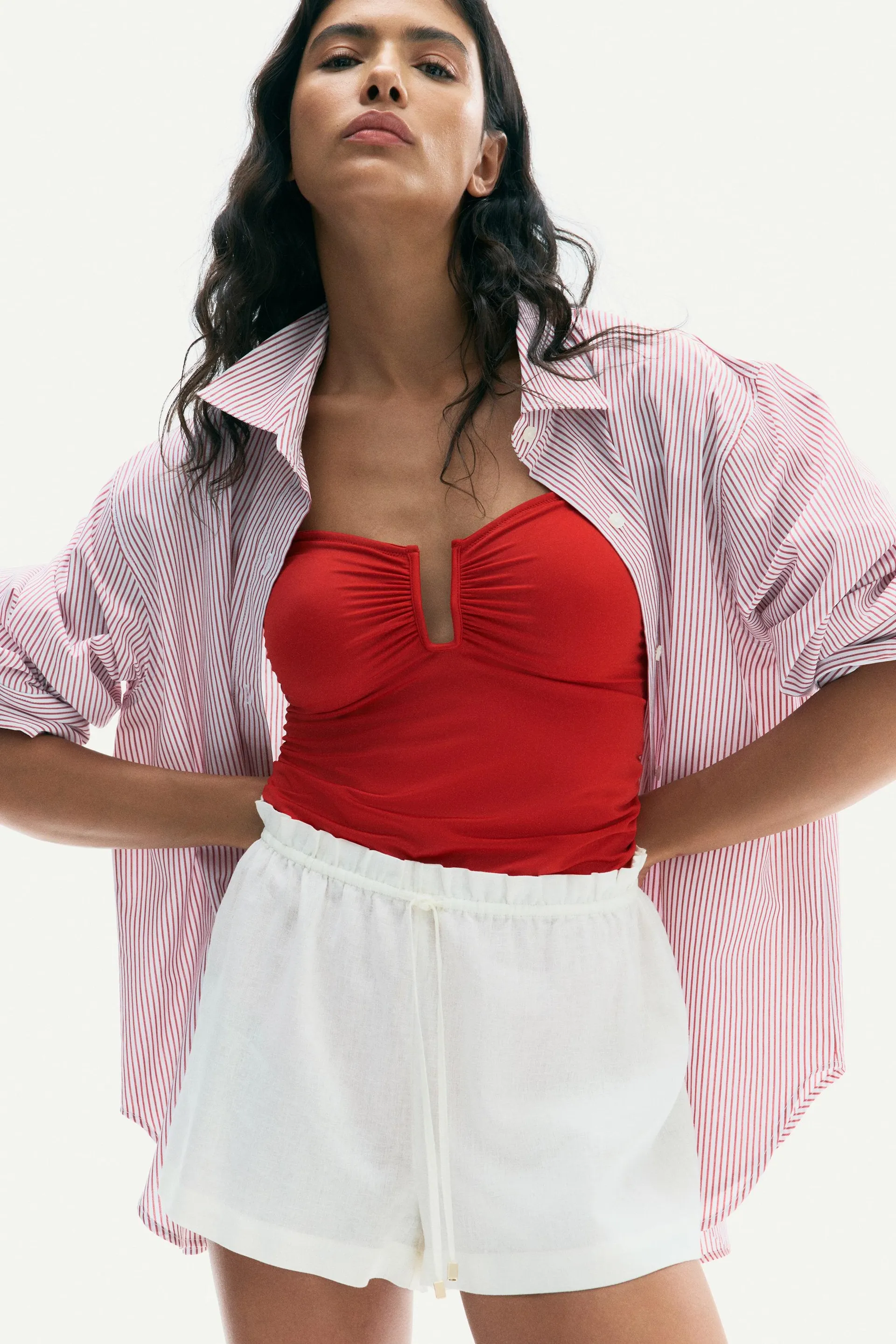 Shorts en mezcla de lino con cordón de ajuste