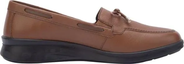 mocasín con moño