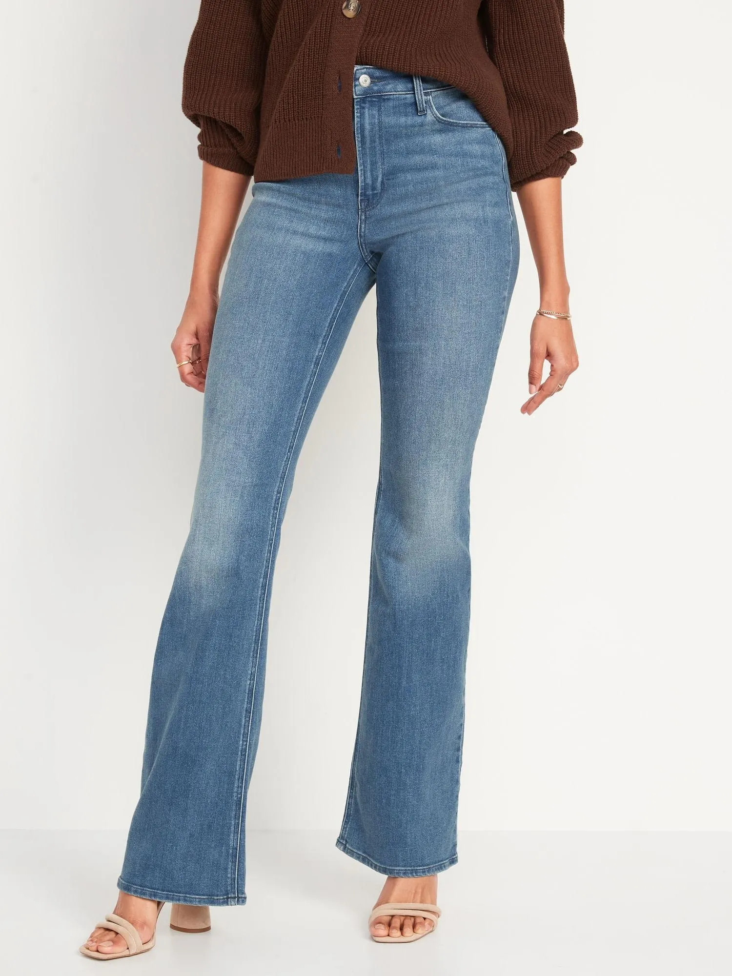 Jeans High-Waisted Wow Flare Old Navy para Mujer