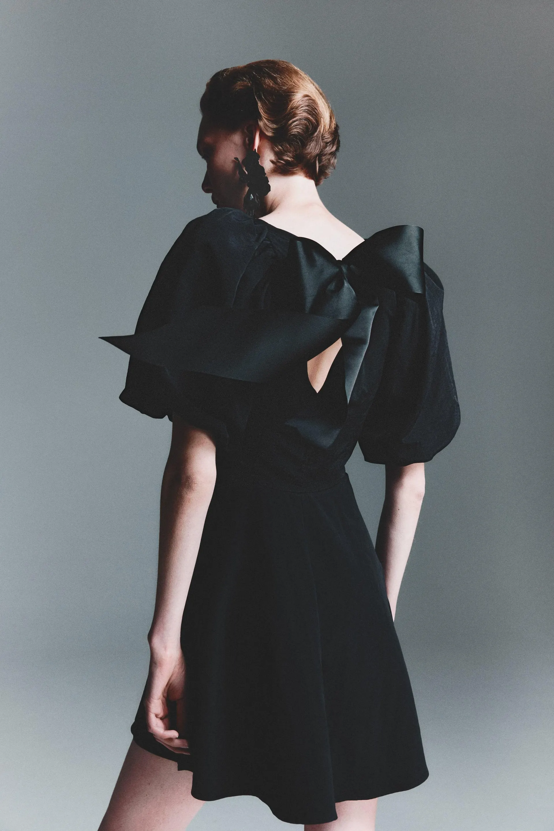 Vestido con mangas globo