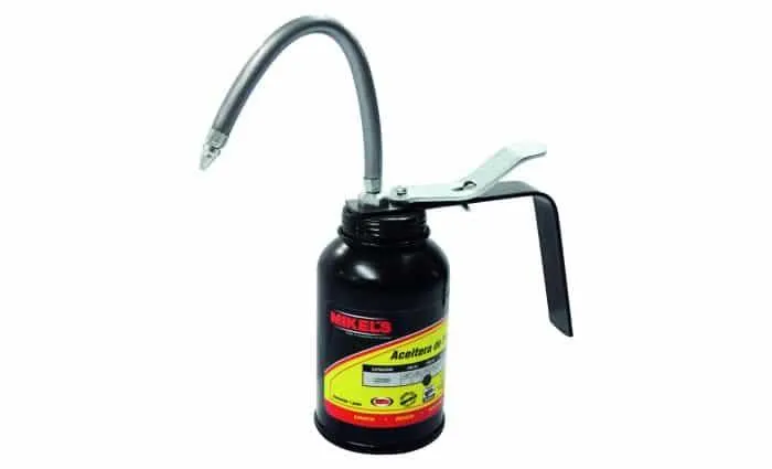 Aceitera Mikels A2F De Presion Flexible De 250ML