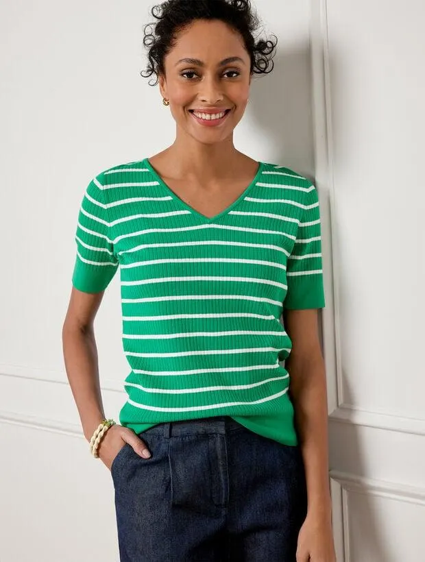 V-Neck Pullover - Modern Stripe