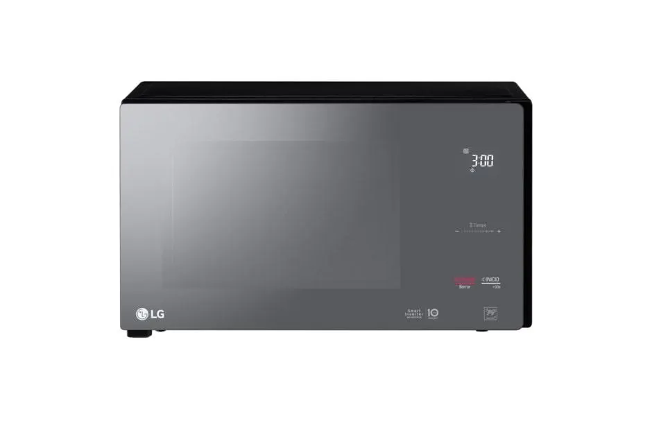 Horno de Microondas NeoChef™ 1.5 pies³ Negro con EasyClean™ y Smart Diagnosis