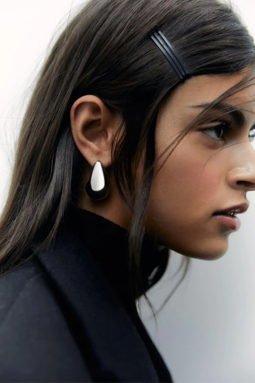 METALLIC TEARDROP EARRINGS