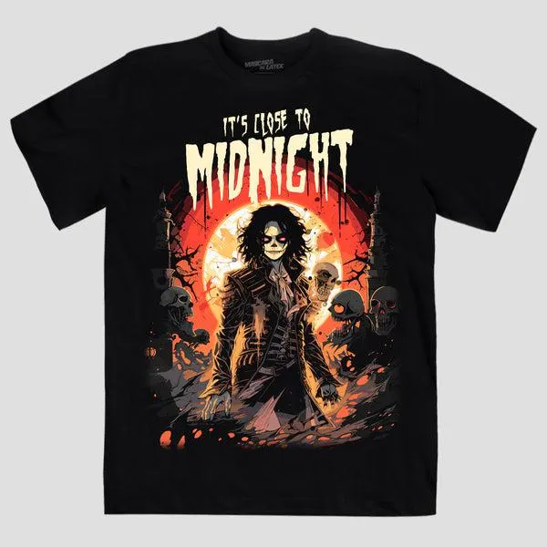 IT´S CLOSE TO MIDNIGHT