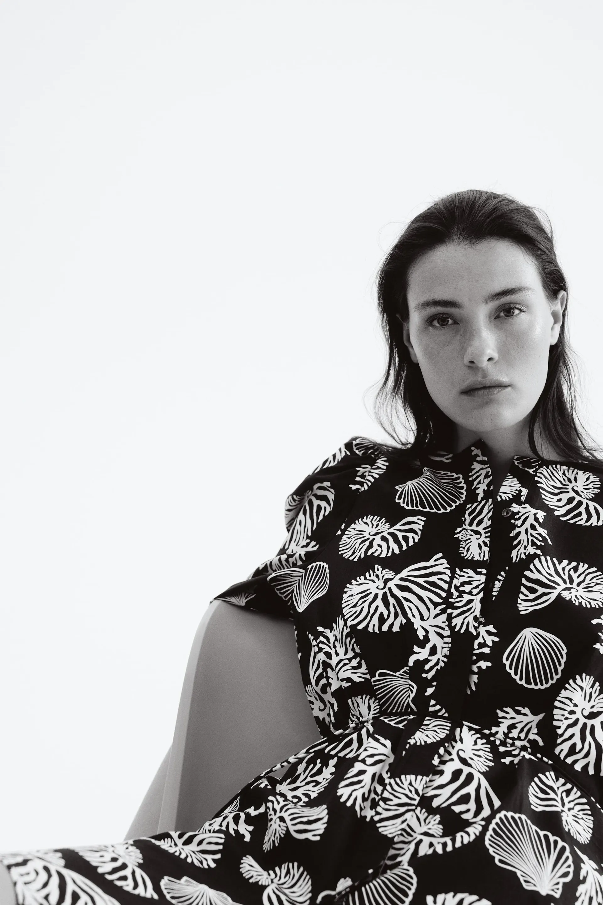 Vestido con mangas abombadas