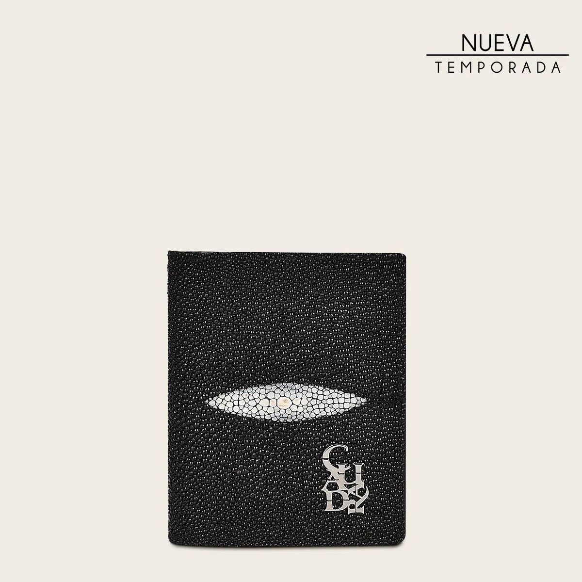 Billetera en piel genuina de mantarraya.