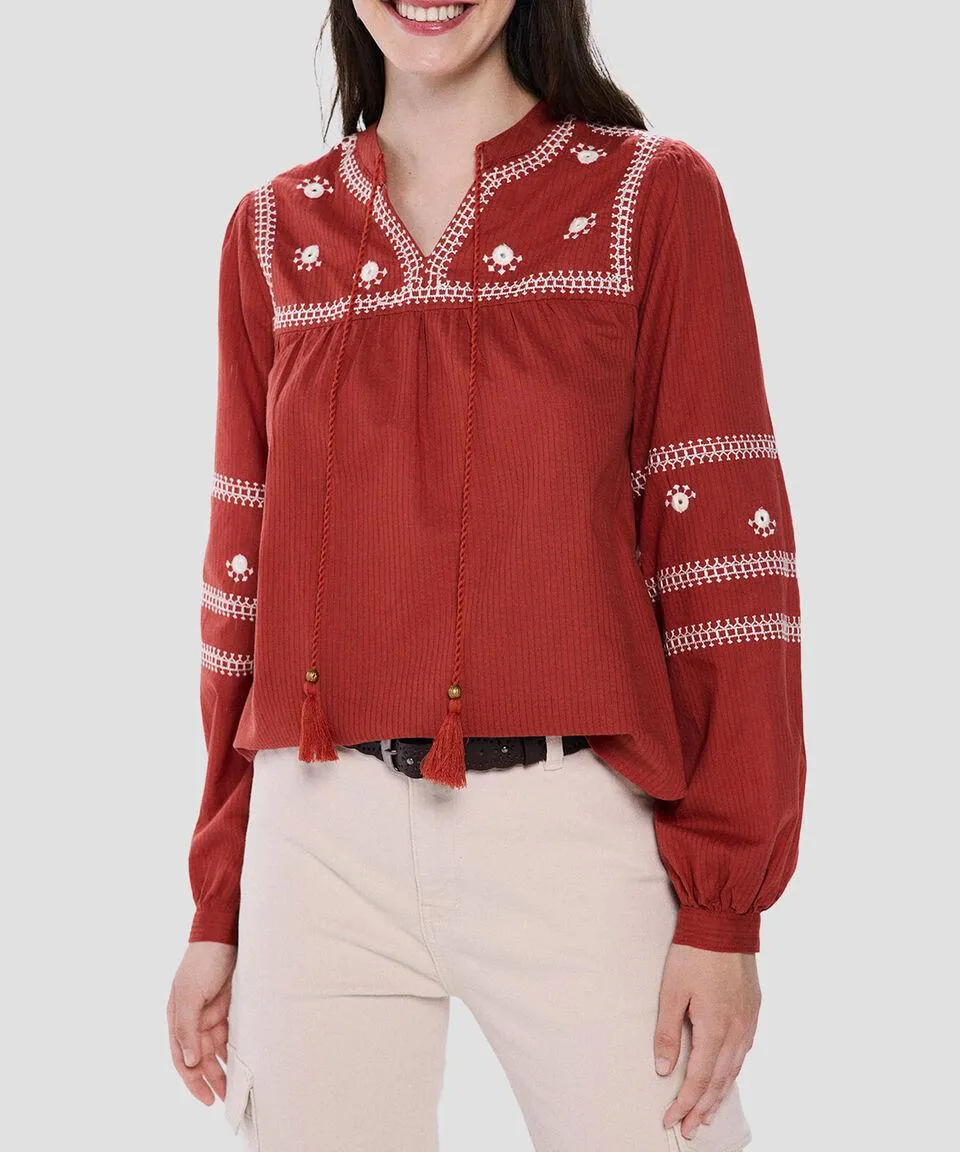 Blusa con bordados manga larga Mujer