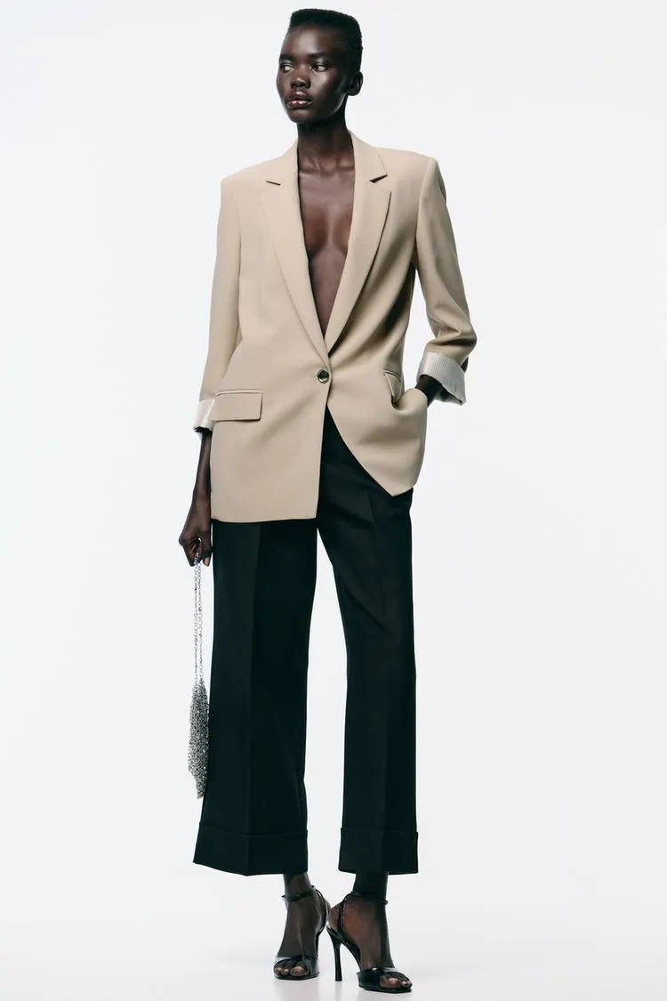 BLAZER PUÑO ESTAMPADO