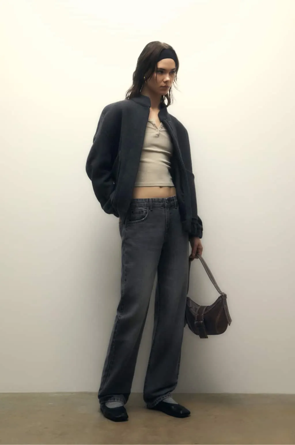 DISTRESSED SHOULDER BAG WITH BUCKLE