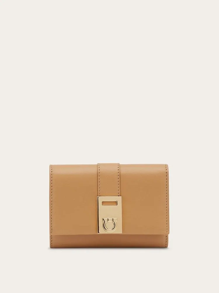 Cartera compacta Hug