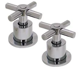 Maneral para regadera con chapetón en forma de cruz con acabado en cromo RUGO