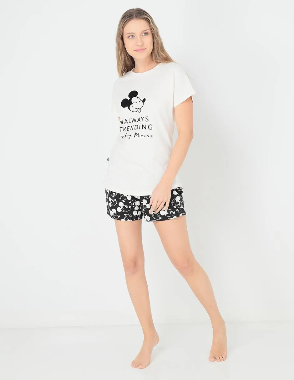 Conjunto pijama Licencias para mujer