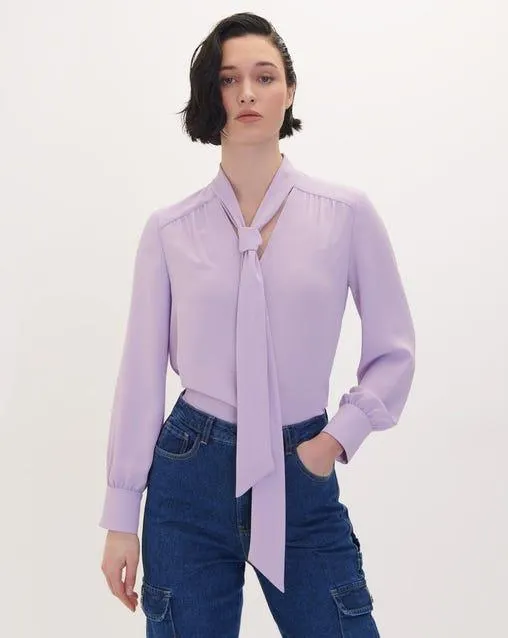 Blusa Lila Escote V Con Corbatín